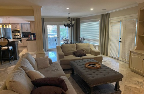Dobson Ranch House | Casa Mesa Large home on the lake!