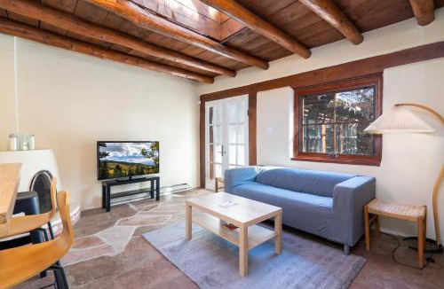 Historic Eastside House | Casa Violeta