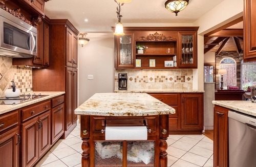 McArthur House | Castle on the Hill | Hocking Hills, Pool Estate