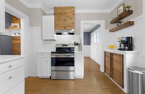 Appleton House | Central Location, King/Queen/Twin bds, Cute + Cozy