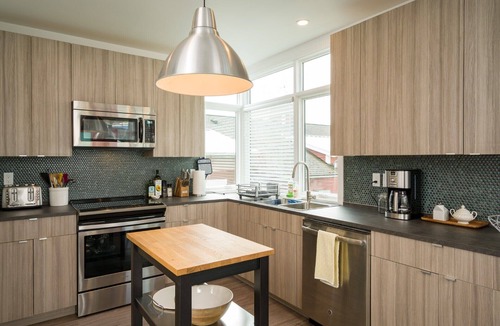 Eastsound House | Central/Modern/Immaculate/Family Friendly