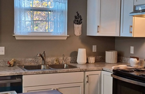 Siloam Springs House | Charming 1-bedroom house with AC and WiFi in tranquil Siloam Spring