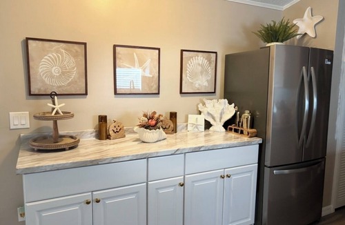 Fort Myers Beach Cottage | Charming 2-bedroom cottage in lovely Fort Myers Beach located 2 miles from beach