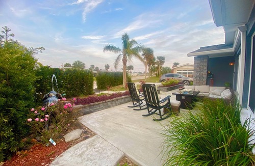 Raymonde Shores House | Charming 2-bedroom house in marvelous Ormond Beach with WiFi, AC. Great getaway!
