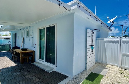 Little Venice House | Charming 2beds 2 baths w/pool 10 mins from the beach!