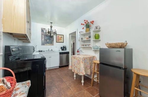 Harleston Village Apartment | Charming 2BR Historic Kitchen House Steps from Colonial Lake & King Street