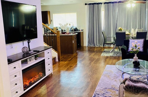 Laveen Meadows House | Charming 3-bedroom house with community pool in marvelous Phoenix