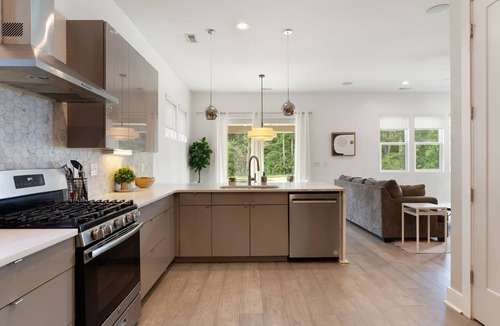 Sugar Creek House | Charming 3BR Charlotte Holiday Home with Patio