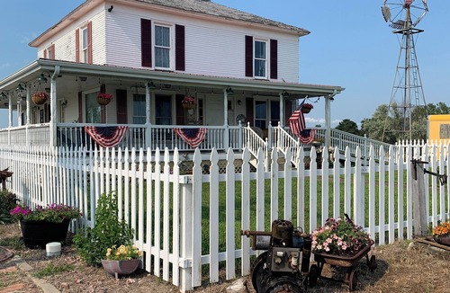 Weissert Bed & Breakfast | Charming bed & breakfast in welcoming Comstock with AC
