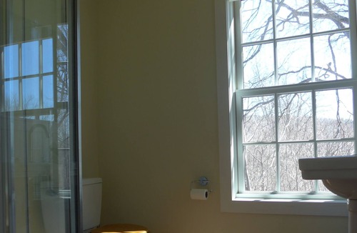 Middlebury Cottage | Charming Cottage within walking distance of Middlebury College/canoe available