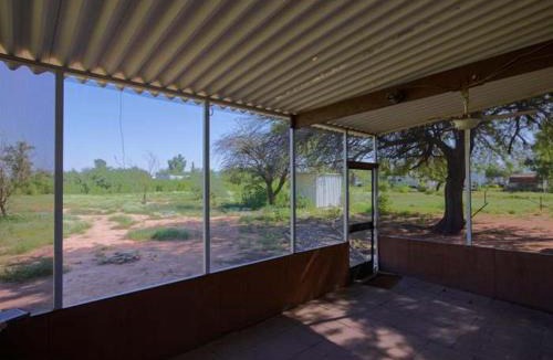 Marana House | Charming home set within its own oasis