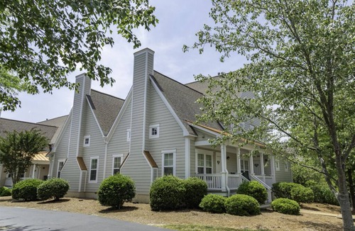 Lackey Cottage | Charming King's Creek 3 Bedroom Cottage