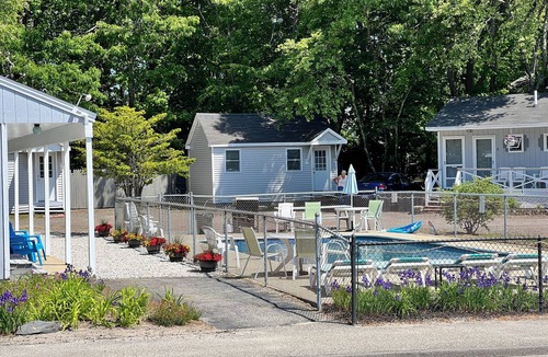 Old Orchard Beach Cottage | Charming Rustic Cottage