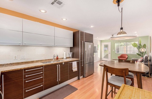 Camelback East House | Charming Townhouse in Central Phoenix
