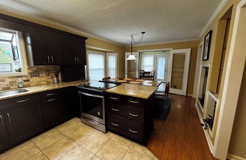 Southmont House | Cheves on Pointe