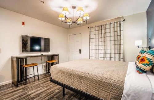 Tolleson Apartment | Chic Studio Retreat in Tolleson for 2 Guests