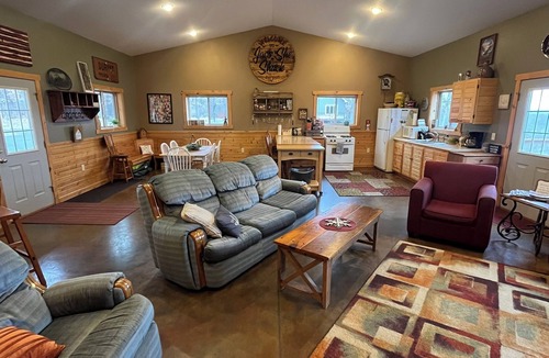 Durand House | Chippewa View Heights ~ breathtaking views and a peaceful getaway!