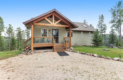 Benchmark House | Cliffview Cabin