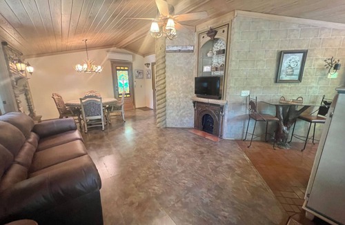 Florence House | Collins Quarters - Full House in the heart of Florence!