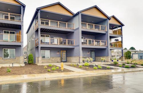 Hammond House | Columbia River Views: Spacious Hammond Getaway!