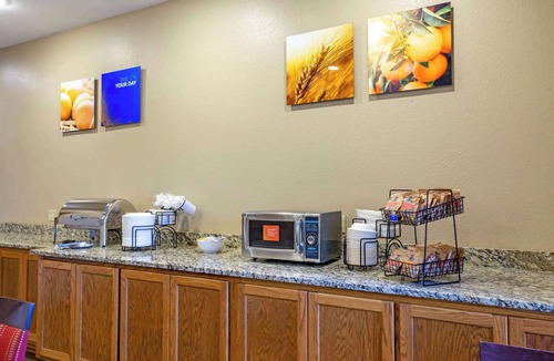 Pittsburg Hotel | Comfort Inn & Suites Pittsburg KS