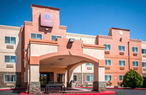 Northeast Heights Hotel | Comfort Suites Albuquerque-North Journal Center