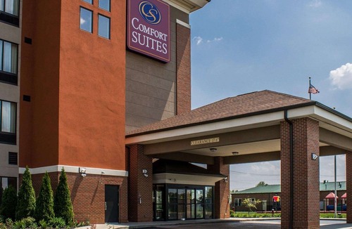 Summit Station Hotel | Comfort Suites East Broad at 270
