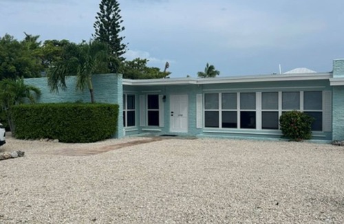 Venetian Shores House | Comfortable, Spacious 3-BR, 2-BA-1 level home- DEEP dock on canal, Islamorada