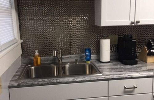 Springfield Apartment | Comfortable two bedroom unit, perfect for traveling professionals.