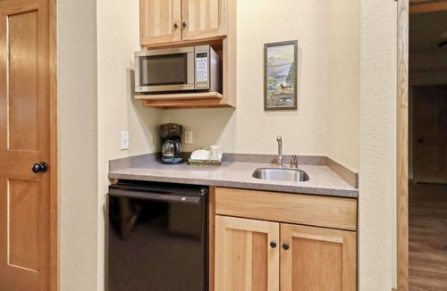 Eagle River Condo | CONDO 108 by Eagle Waters Resort