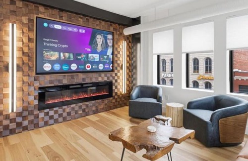 Wholesale District Apartment | Corner Flat off Meridian - Walk Anywhere Downtown
