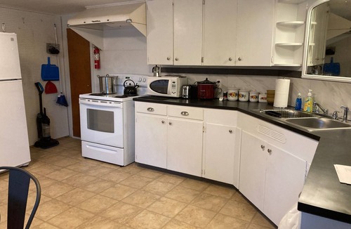 Aberdeen Condo | Cosmopolis in Forest Hills area. Next to Aberdeen/Hoquiam.