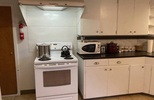 Aberdeen Condo | Cosmopolis in Forest Hills area. Next to Aberdeen/Hoquiam.