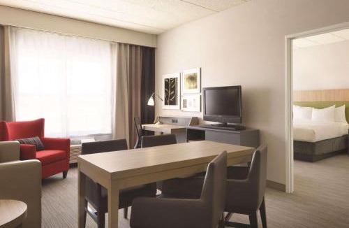 Shoreview Hotel | Country Inn & Suites by Radisson, Shoreview-Mounds View, MN