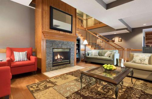 Shakopee Hotel | Country Inn & Suites by Radisson, Minneapolis-Shakopee