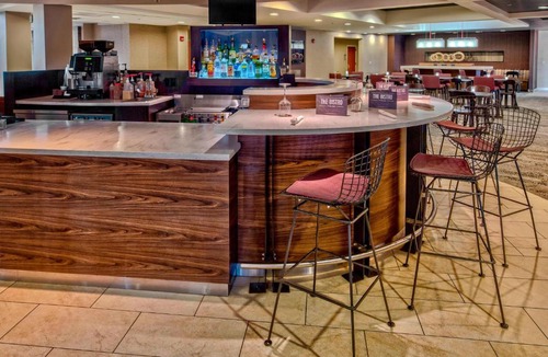Springfield Hotel | Courtyard by Marriott Springfield