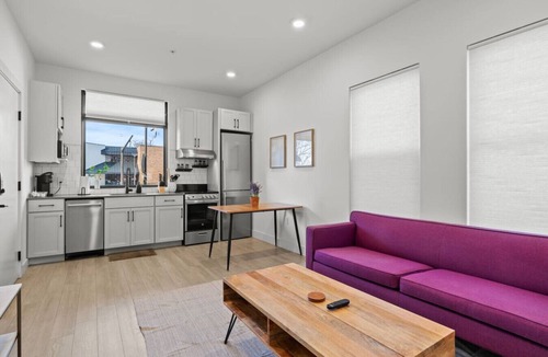 Olde Towne East Apartment | Cozy 30-Night Stay|Your Monthly Home in Columbus