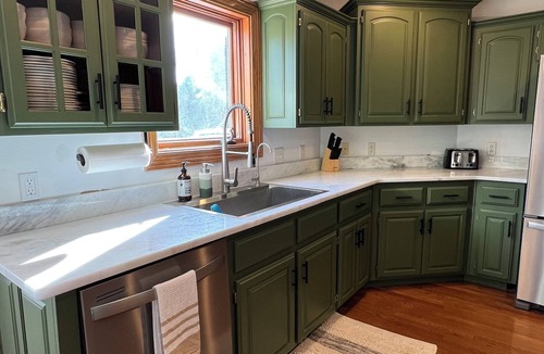 Carl Junction House | Cozy Copper Oaks ! Lake Views ! 7Bed 3.5 Bath with Full Basement