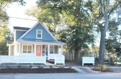 Wilmington Cottage | Cozy Cottage Style Home near downtown Wilmington