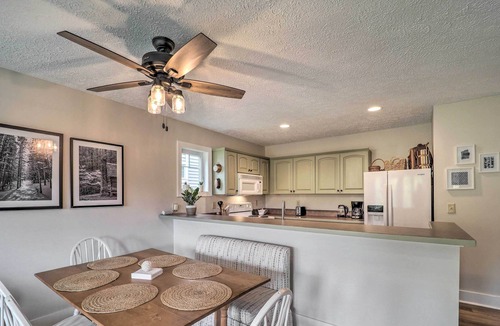 Seven Devils Condo | Cozy Seven Devils Condo w/ Patio: Hike & Explore!