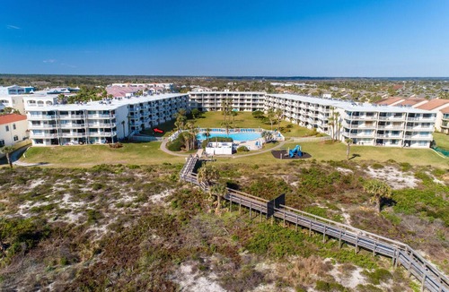 Butler Beach Condo | CRC 1105 - Ground Floor Condo with Great Pool & Beach Access