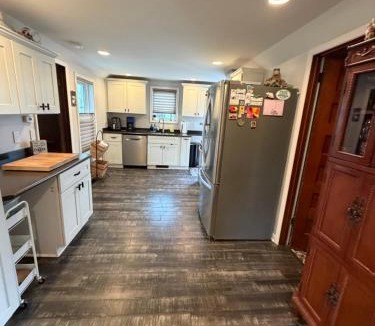 Owatonna House | Creekside cottage