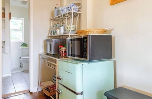 Near North Valley Apartment | Cute North West Valley Studio