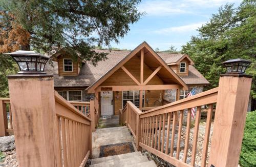 Branson West Cabin | Dakota Lodge Home