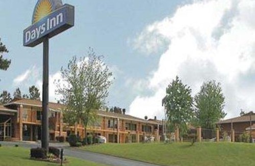 Benton Hotel | Days Inn by Wyndham Benton