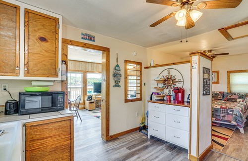 Climax Springs Apartment | Deck w/Covered Dock! Lakefront Ozark Cottage
