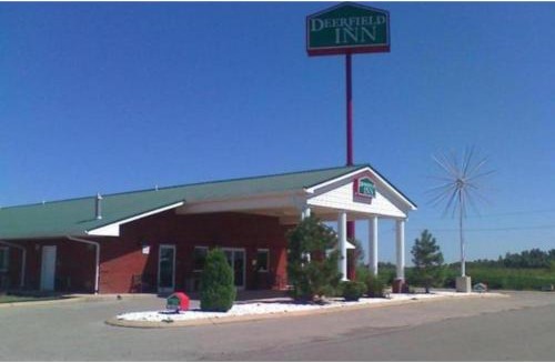 Steele Hotel | Deerfield Inn & Suites Steele Near Blytheville I-55