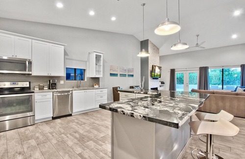 Paradise Park Vista House | Desert Delight - Pool Heat Available-Mins to WM TPC