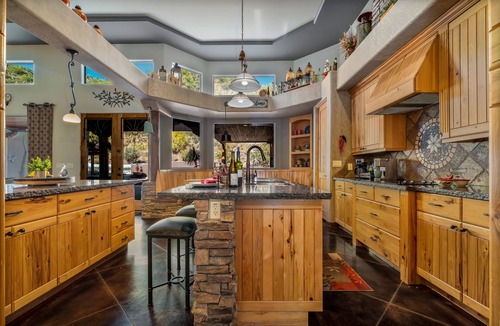 East Mesa House | Desert Mountain Views~ Pool~ Patio Bar~ All King Beds~ Near Hiking & Golf