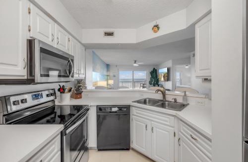 Seawinds Condo Apartment | Direct oceanfront Ormond Beach 2/2 with private balcony, heated pool and garage